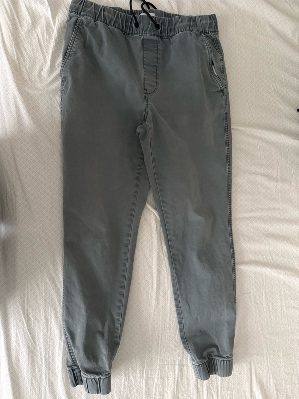 Old Navy Men's Gray Chino Joggers